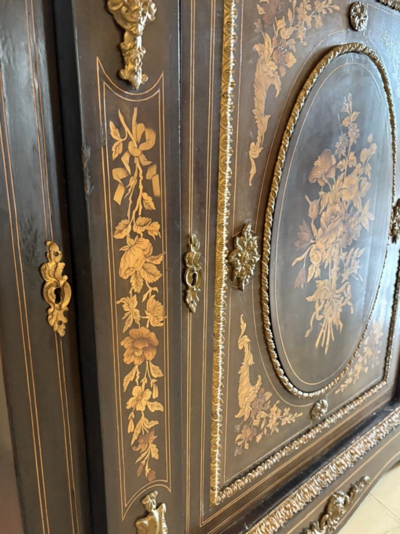 Outstanding Quality Antique Victorian Ebonised and Inlaid Floral Marquetry Credenza/Sideboard - Image 9